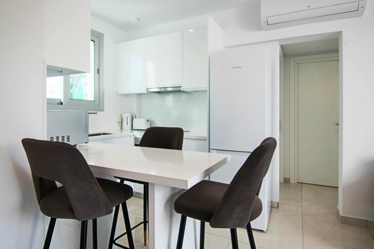 Phaedrus Living - Seaside Executive Flat Harbour 208 Leilighet Paphos Eksteriør bilde